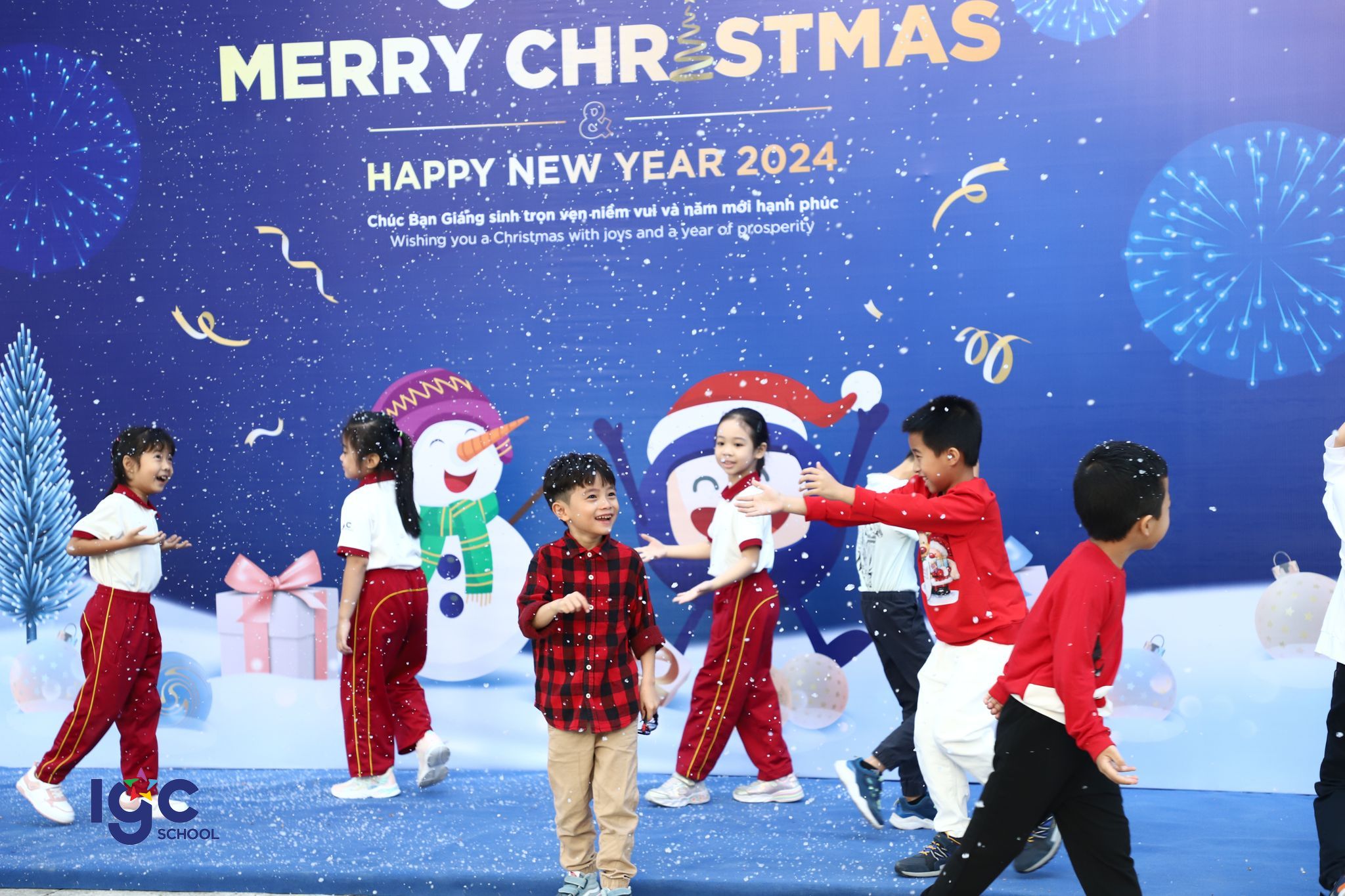 NHỘN NHỊP LỄ HỘI GIÁNG SINH "CHRISTMAS - GIVE A WISH" TẠI IGC BẾN TRE