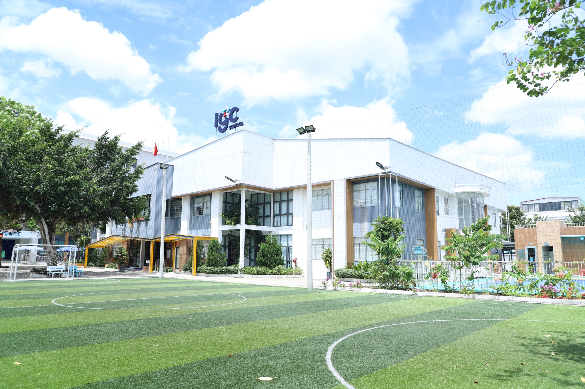 Bài 1