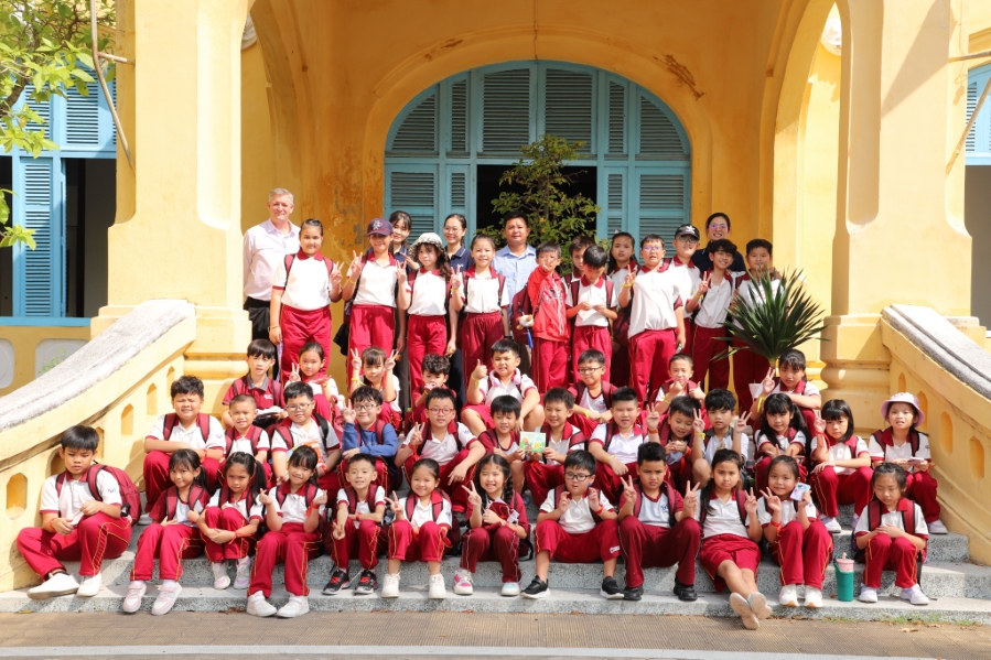 Chương trình trải nghiệm ngoài nhà trường