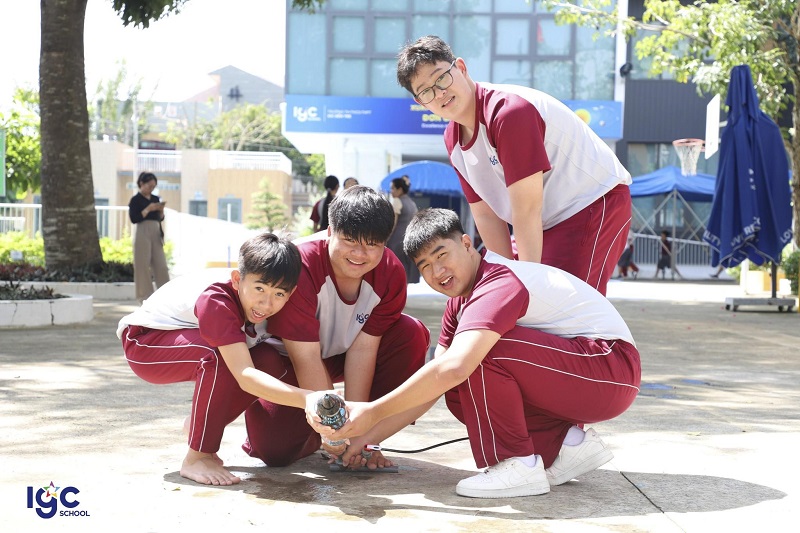 Các câu lạc bộ học sinh robotic giúp các em sáng tạo và phát triển công nghệ