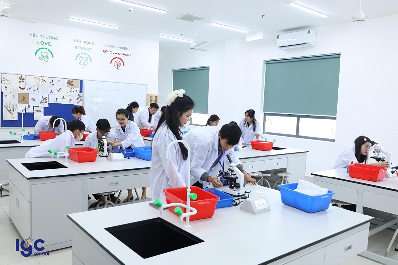 học tập trải nghiệm là đào tạo nên những học sinh có đầy đủ phẩm chất và năng lực.