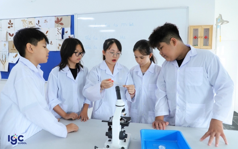 kinh nghiệm chọn trường THCS với môi trường công nghệ hiện đại