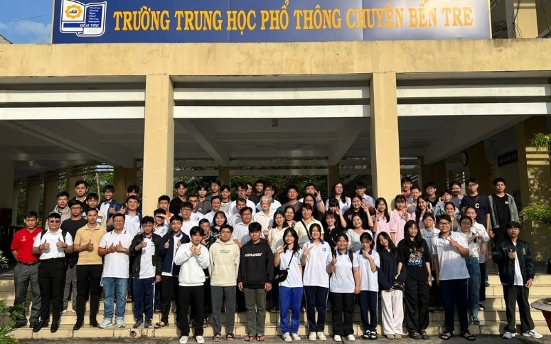 trường THPT Chuyên Bến Tre